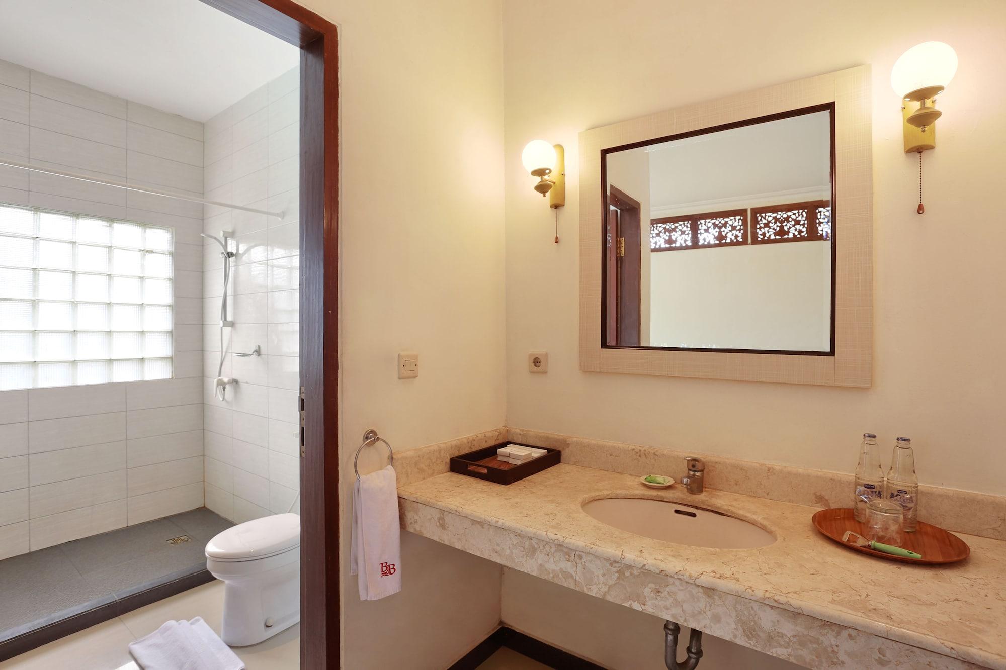 The Batu Belig Hotel & Spa Seminyak  Exterior photo