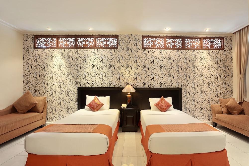 The Batu Belig Hotel & Spa Seminyak  Exterior photo