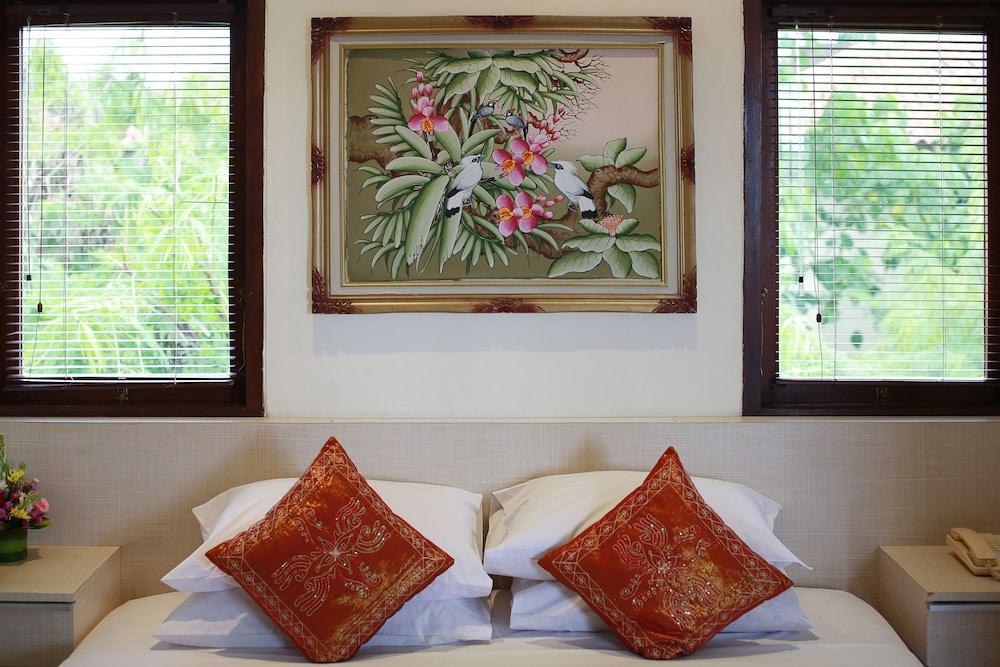 The Batu Belig Hotel & Spa Seminyak  Exterior photo